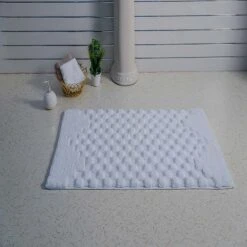 Knightsbridge Luxurious Block Pattern High Quality Year Round Cotton With Non-Skid Back Bath Rug