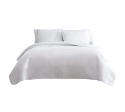 Aspen 3 Piece Queen Quilt Set White -Bed Linings Sale 0c7f6770c47743fcba02039b38ef816b