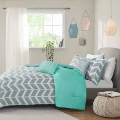 QuikFurn Reversible Comforter Set In Grey White Aqua Teal Chevron Stripe -Bed Linings Sale 2b167923bfb546f59b9f87a205e4b962