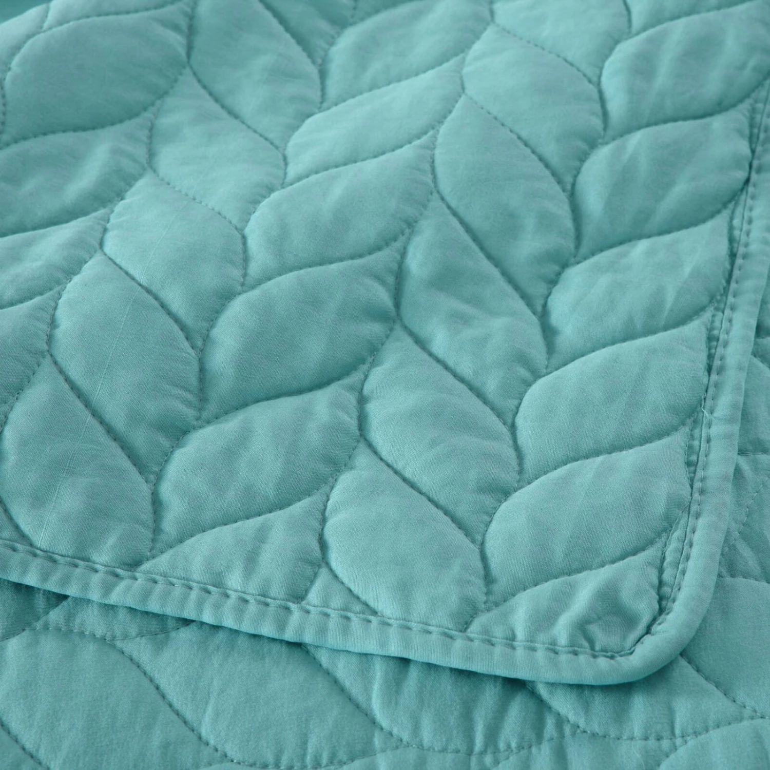 MarCielo 3 Piece Lightweight Bedspread Quilt Set Leaf 4 MarCielo 3 Piece Lightweight Bedspread Quilt Set Leaf - Image 4
