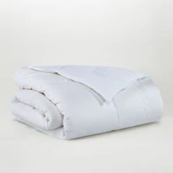 AiryWeight Eucalyptus Comforter