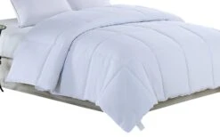 HomeRoots White Medium Weight Hypoallergenic Twin Down Alternative Comforter Duvet Insert