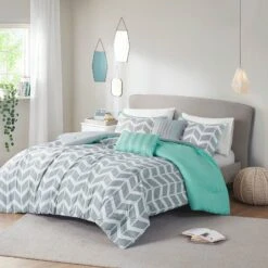 QuikFurn Reversible Comforter Set In Grey White Aqua Teal Chevron Stripe -Bed Linings Sale 99ddc56b447540cfa780e5ab8fdae87e
