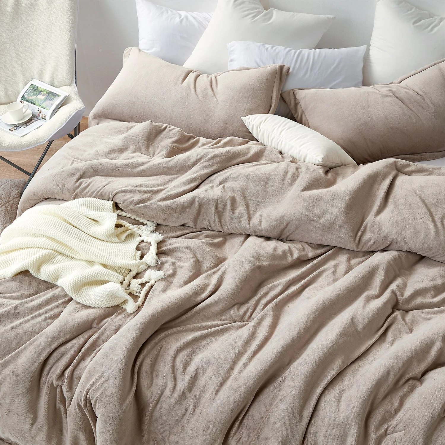 Git Cozy - Coma Inducer® Oversized Comforter - Nashville Nights 2 Git Cozy - Coma Inducer® Oversized Comforter - Nashville Nights - Image 2