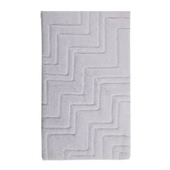 Castle Hill Interesting Zig Zag Pattern Soft Plush Cotton Absorbent Non Skid Back Bath Rug 24" X 40" White