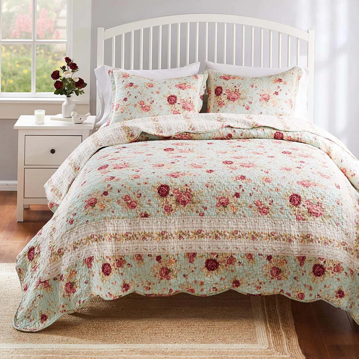 Greenland Home Antique Rose Floral Pinstripe With Dainty Scrolling Embellishments Quilt Set 3-Piece Full/Queen Blue 2 Greenland Home Antique Rose Floral Pinstripe With Dainty Scrolling Embellishments Quilt Set 3-Piece Full/Queen Blue - Image 2