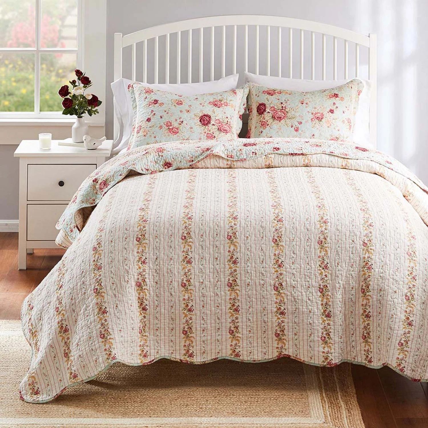 Greenland Home Antique Rose Floral Pinstripe With Dainty Scrolling Embellishments Quilt Set 3-Piece Full/Queen Blue 3 Greenland Home Antique Rose Floral Pinstripe With Dainty Scrolling Embellishments Quilt Set 3-Piece Full/Queen Blue - Image 3
