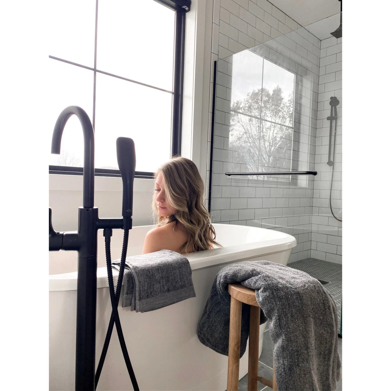 Bedvoyage Eco-melange Rayon Bamboo Cotton Towels, Hand Towel 2pk - Charcoal 2 Bedvoyage Eco-melange Rayon Bamboo Cotton Towels, Hand Towel 2pk - Charcoal - Image 2